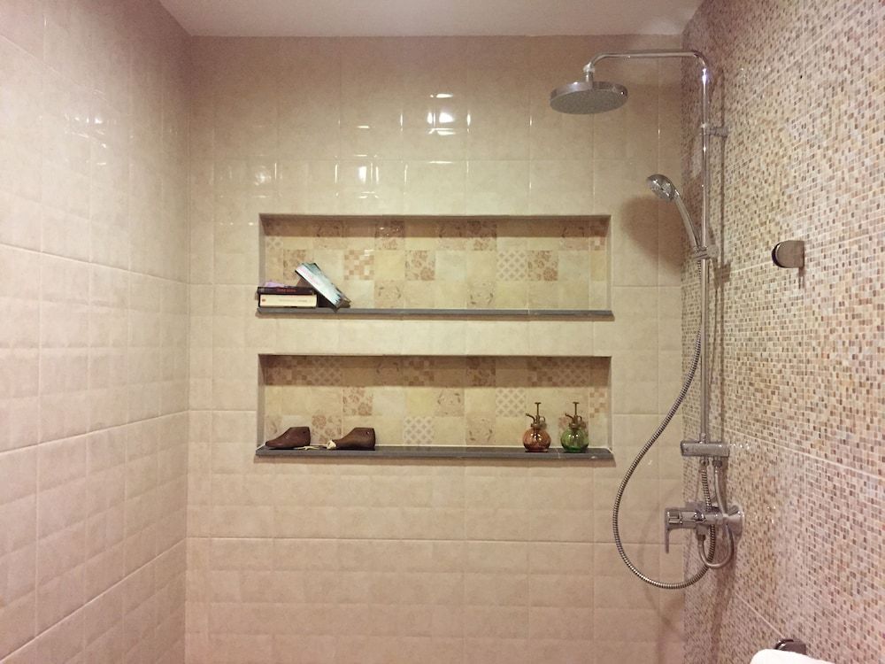 Winnine Cozy Home Deluxe King Bed (Oriental Room) 24