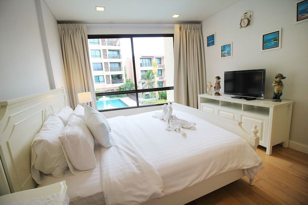 Marrakesh Condo Residence by Hua hin property online 1 Bedrooms with pool view 2
