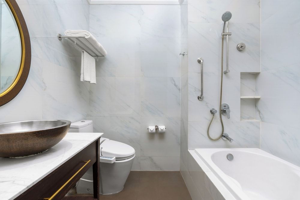 Metropole, Bangkok, a Tribute Portfolio Hotel by Marriott Studio, 1 King Bed 5