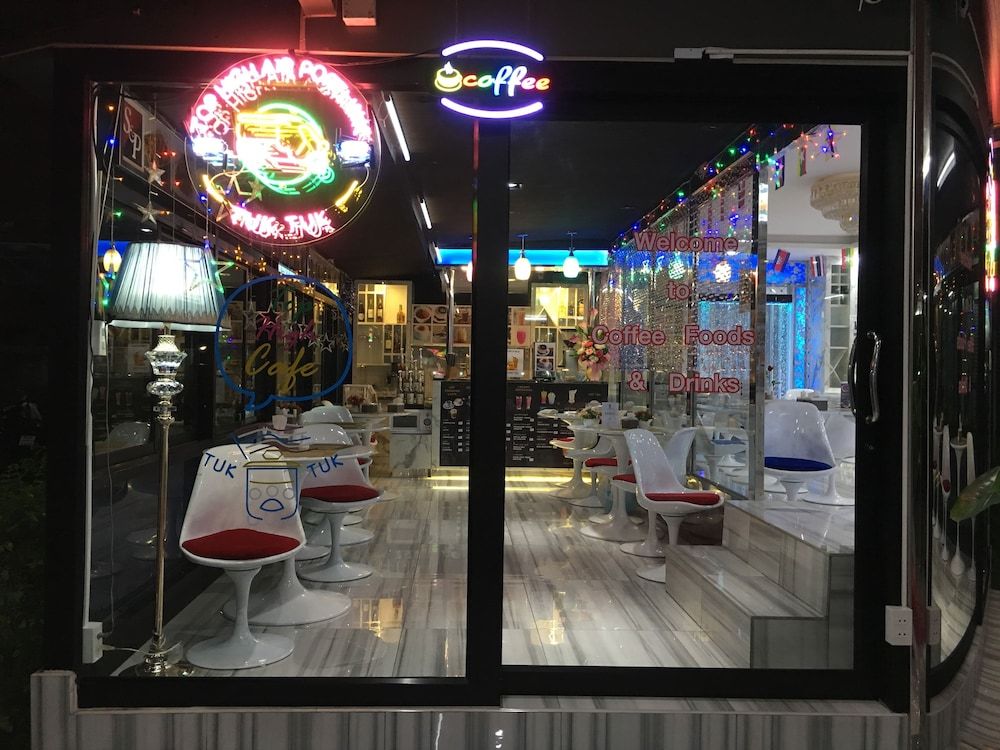 undefined Top High Airport Link Hotel 5