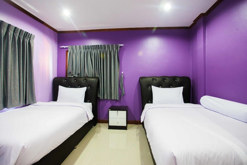 undefined Grand Omari 10