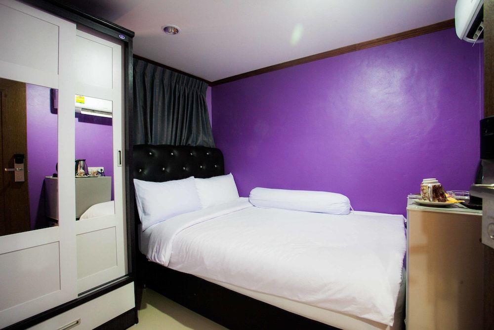 undefined Grand Omari 4