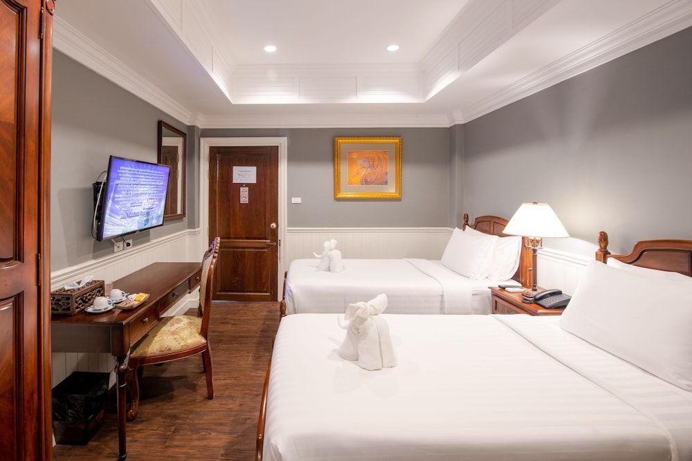 The Orchid House 153 Deluxe Room (No Window) 7