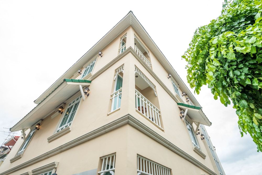 undefined The Orchid House 153 3