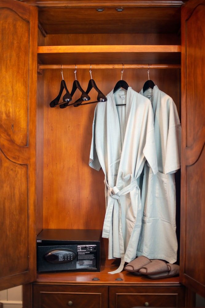 The Orchid House 153 Deluxe Room (No Window) 16