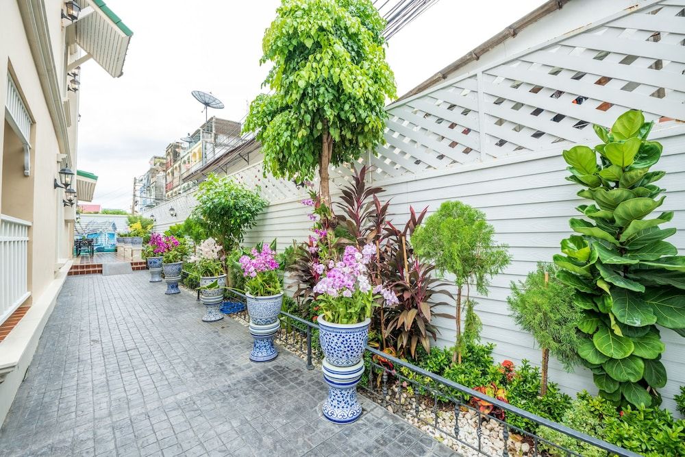 undefined The Orchid House 153 8