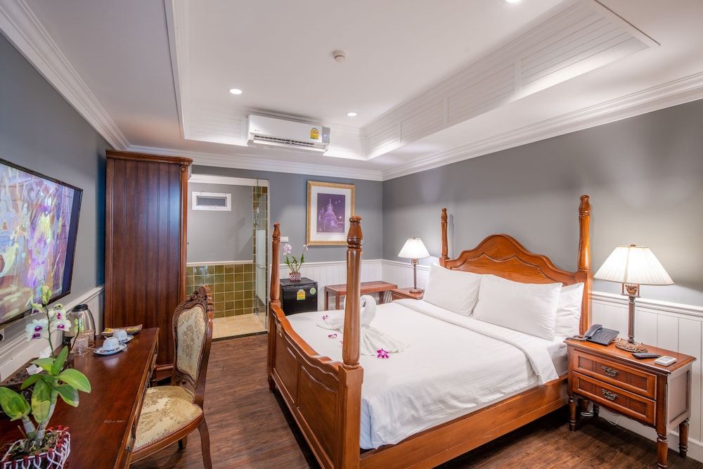 The Orchid House 153 Deluxe Room (No Window) 3