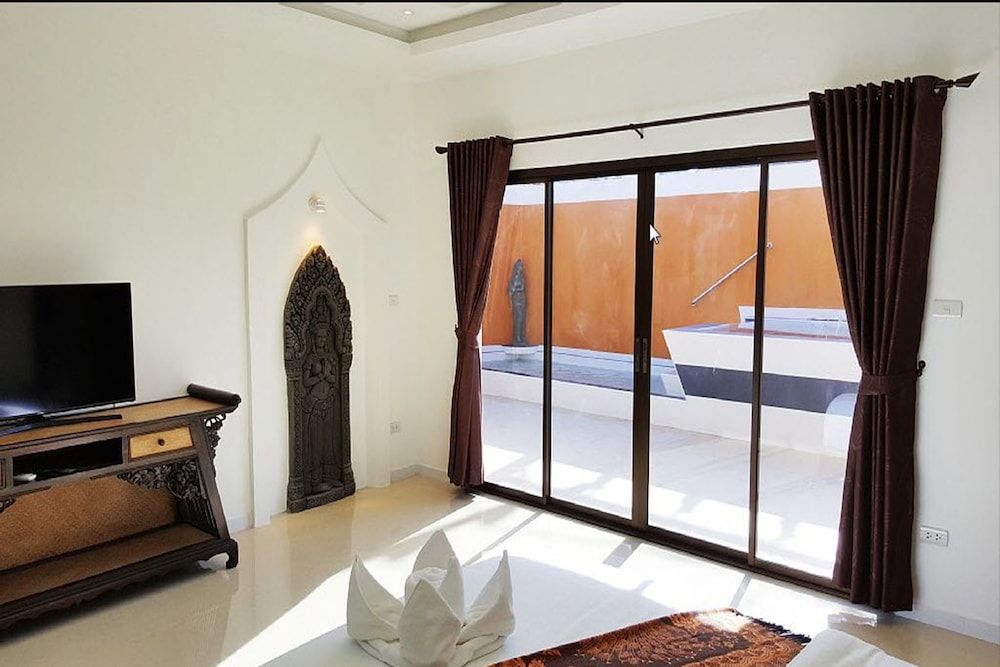 HIDELAND Luxury Pool Villa Pattaya Walking Street 5 Bedrooms Luxury Villa, 5 Bedrooms, Pool Access, Beach View 4