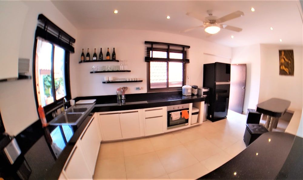 undefined HIDELAND Luxury Pool Villa Pattaya Walking Street 5 Bedrooms 7