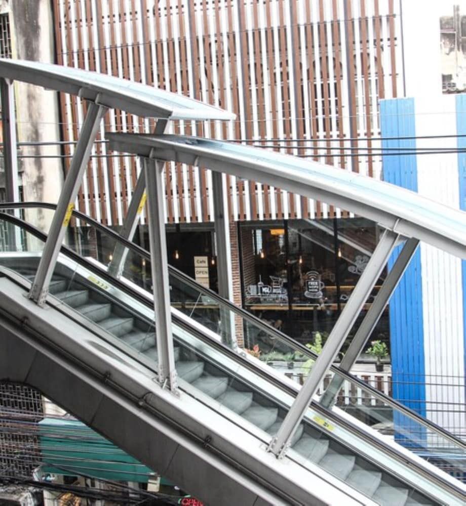 undefined Thonglor Travellers Hostel & Cafe 5