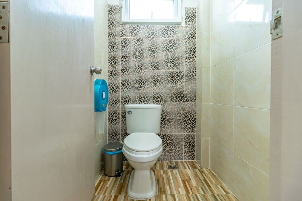 Sleep Dee Hostel Standard Double Room, Shared Bathroom 8