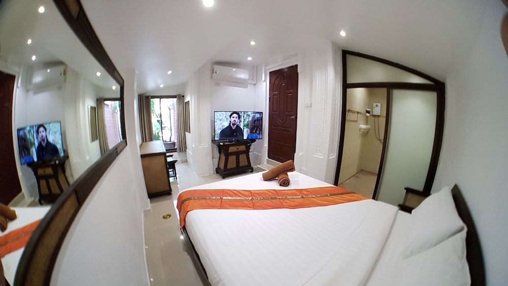 YAILAND Luxury Pool Villa Pattaya Walking Street 5 Bedrooms 5 Bedroom Villa 4