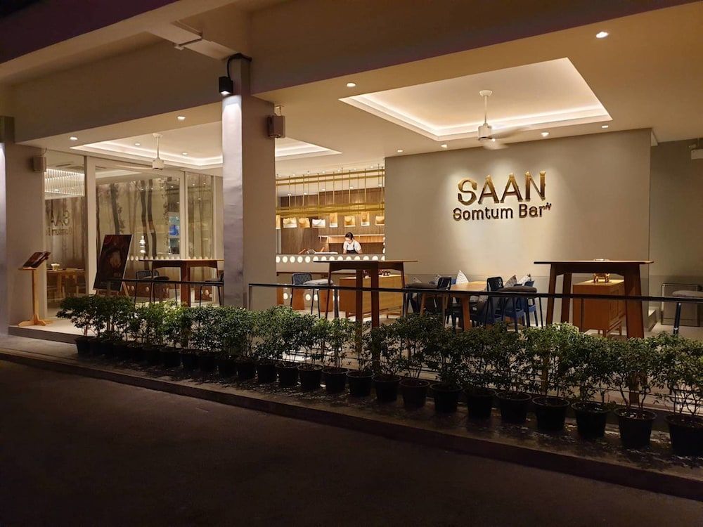 undefined Rajah Hotel 4