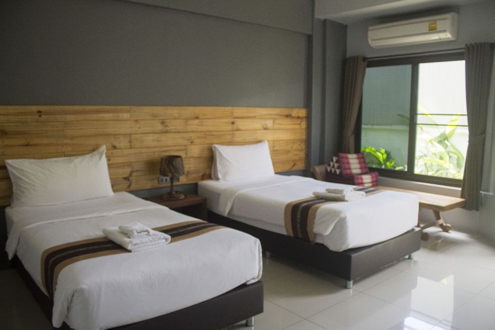 undefined Heuan Pak Dee Hostel at Gallery 2