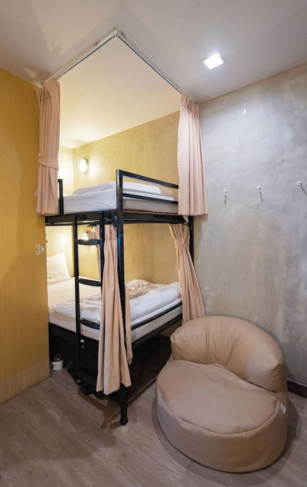 Cazz Hostel Private Double-bunk Bedroom 4