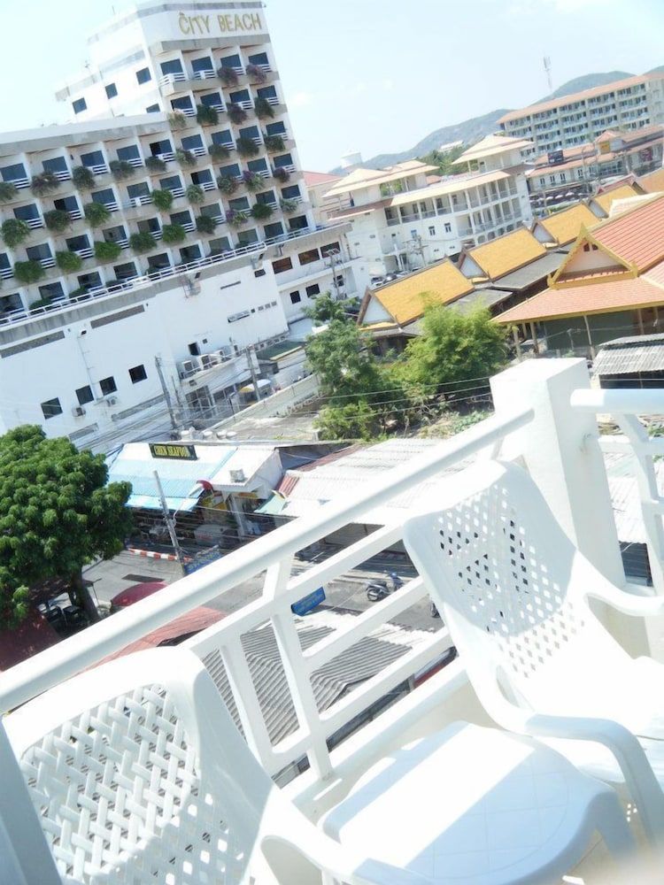 undefined Sukwilai Hotel 4