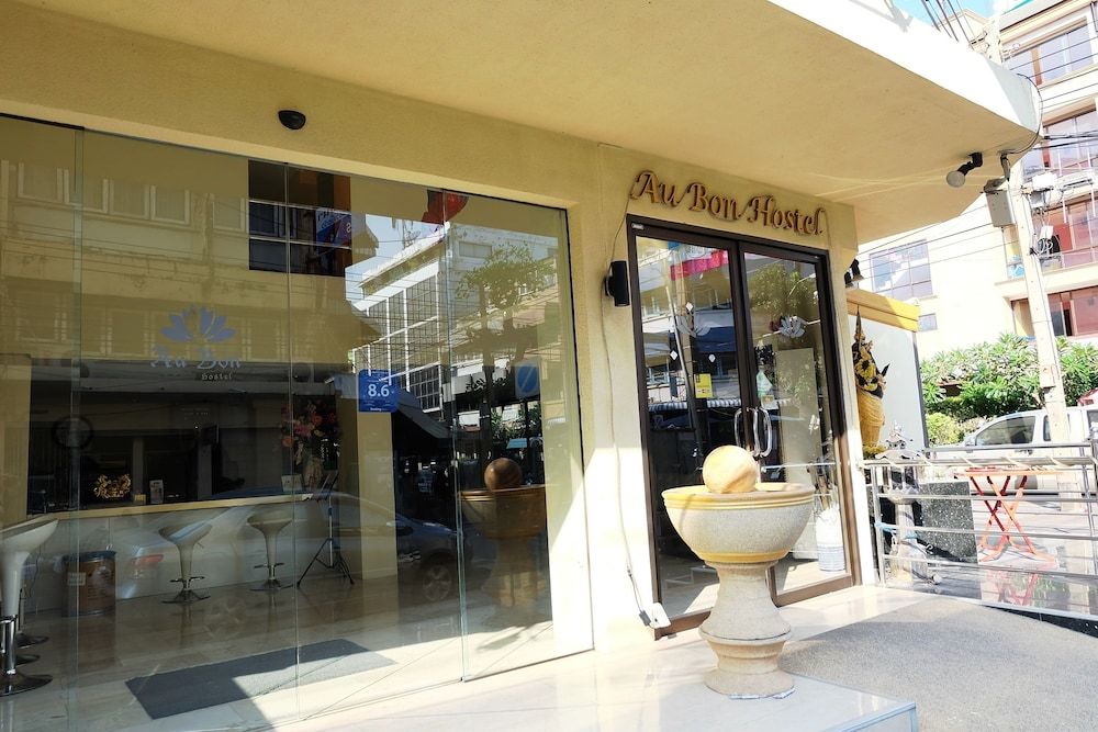 undefined Au Bon Hostel 6