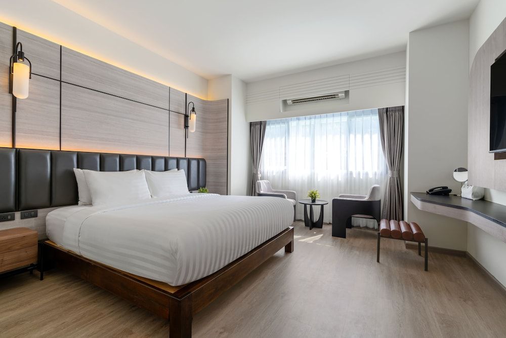 undefined Panmanee Hotel