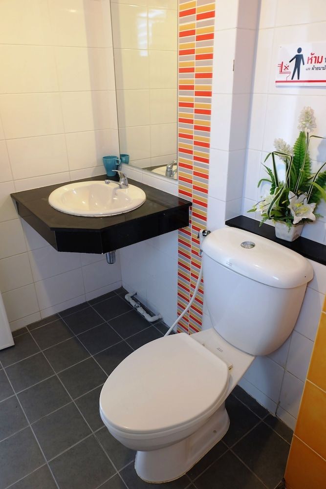 Casa Blanca Apartment with Balcony 11