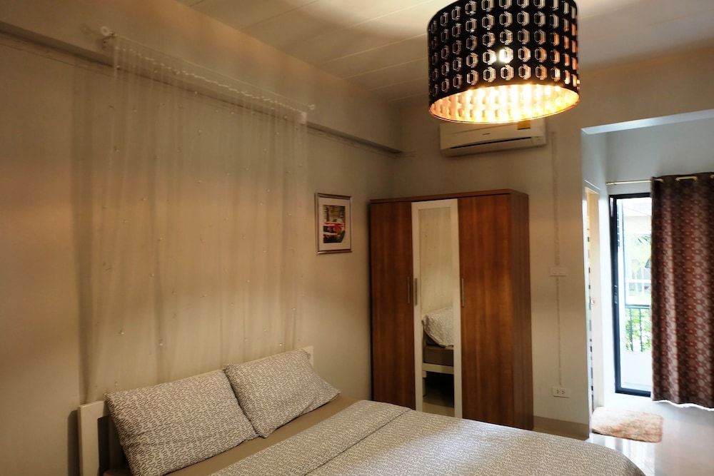 Casa Blanca Apartment with Balcony 4