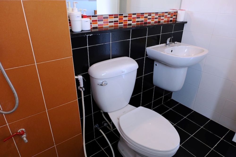 Casa Blanca Apartment with Balcony 9