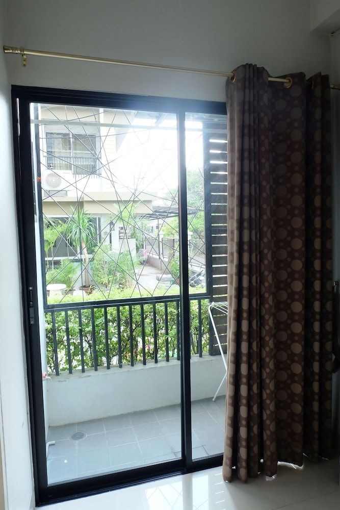 Casa Blanca Apartment with Balcony 7