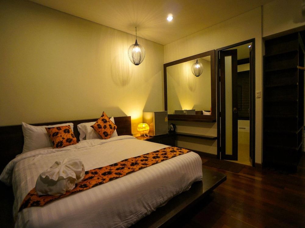 Superior Room, 1 Double Bed, Pool View