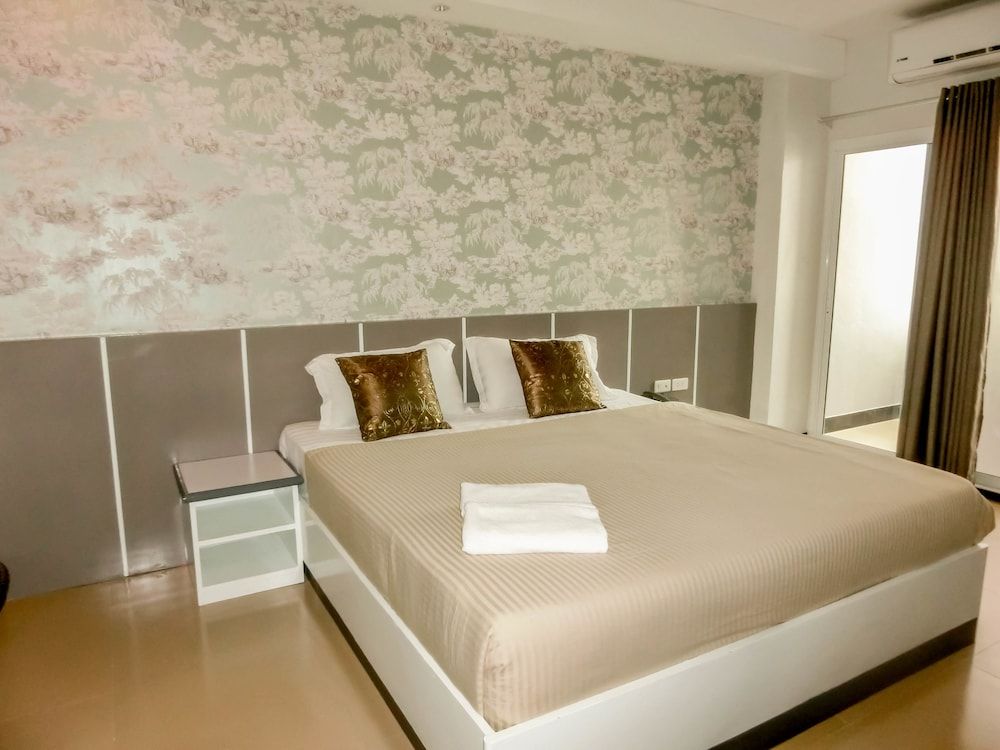The Premium Residence Standard Double Room 7