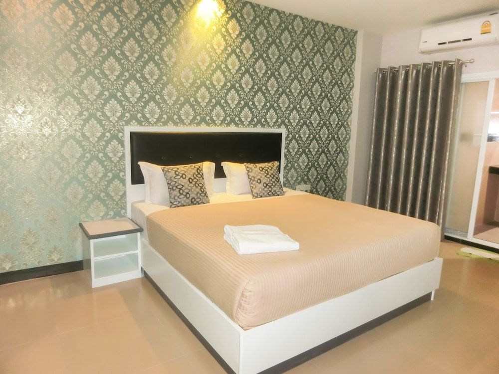 The Premium Residence Standard Double Room 8