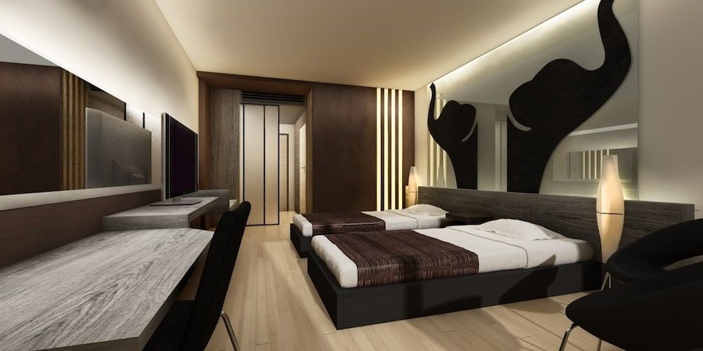 Alvarez Hotel Deluxe Double Room 3