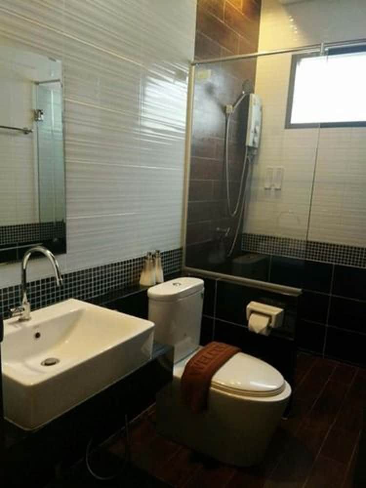 Three Bedrooms Pool Villas