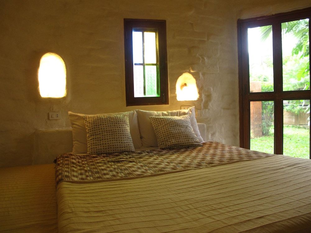 Pranberry Bed and Breakfast Basic Double Room, 1 Bedroom, Garden View 3