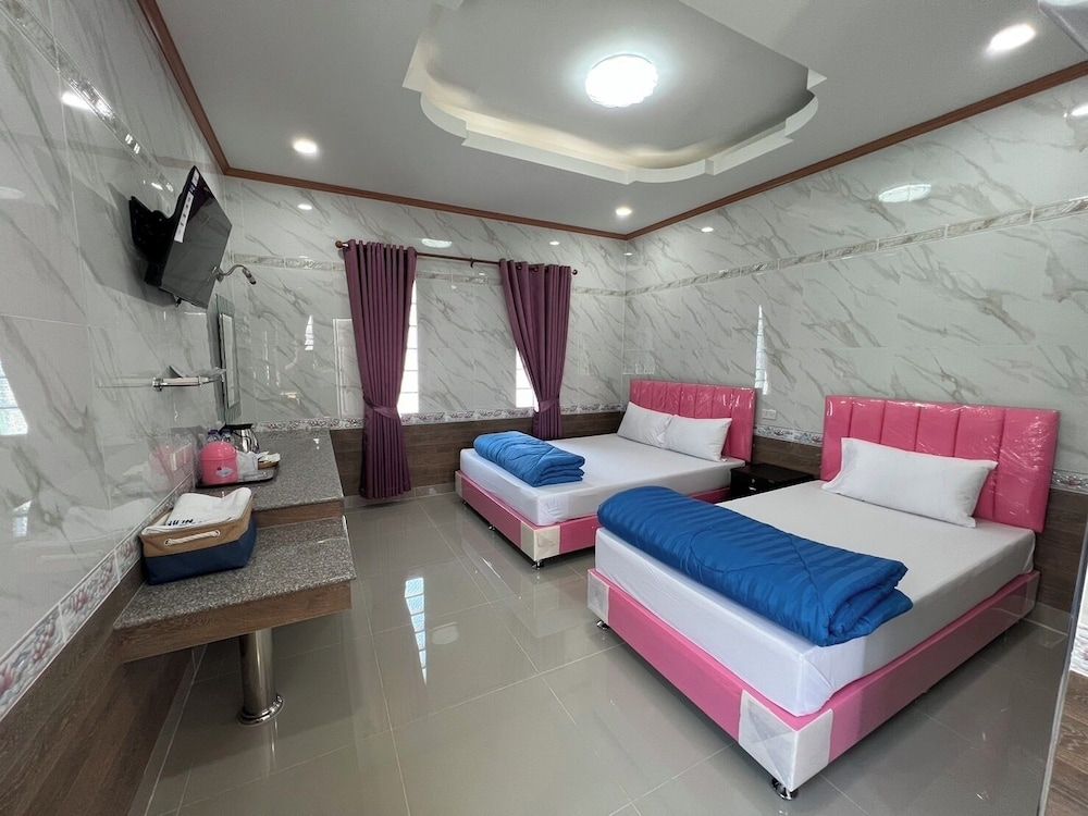 New Deluxe Twin Room