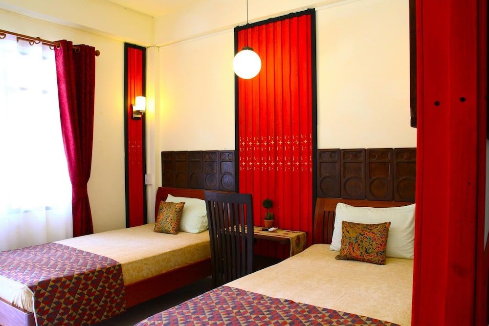 Standard Room (Twin)