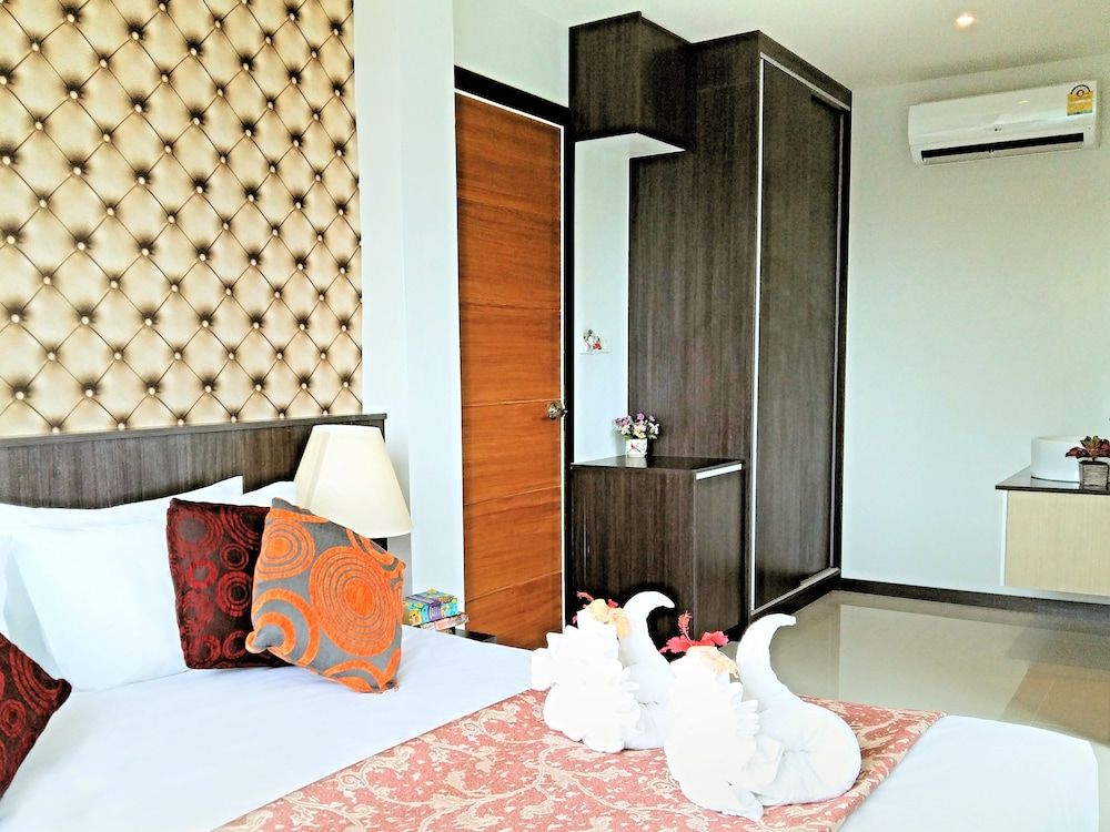 The Wings Boutique Hotels Krabi Koh Lanta Deluxe Double Room, 1 King Bed 5