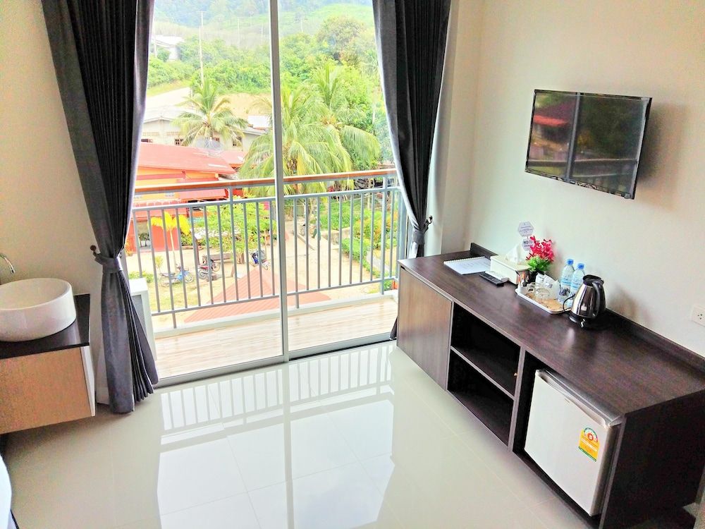 The Wings Boutique Hotels Krabi Koh Lanta Deluxe Double Room, 1 King Bed 24