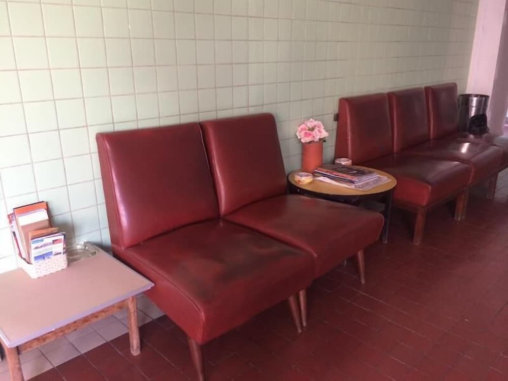 undefined Suksawad Hotel 5