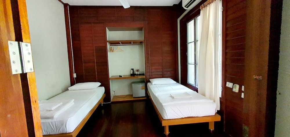 Standard Bungalow, 2 Twin Beds, Garden View