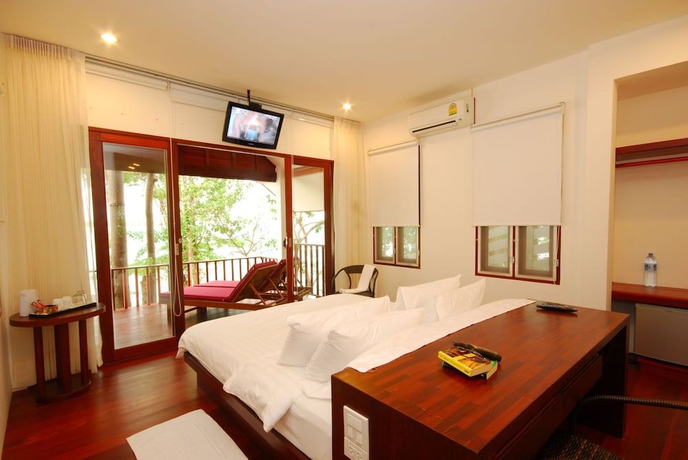 Balcony Sea View (N-Zone)