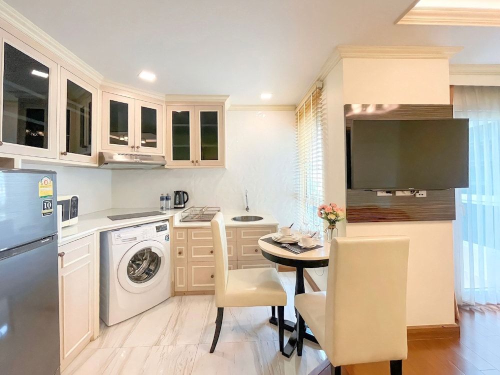 undefined Aspira Hana Executive Suites Thonglor 9