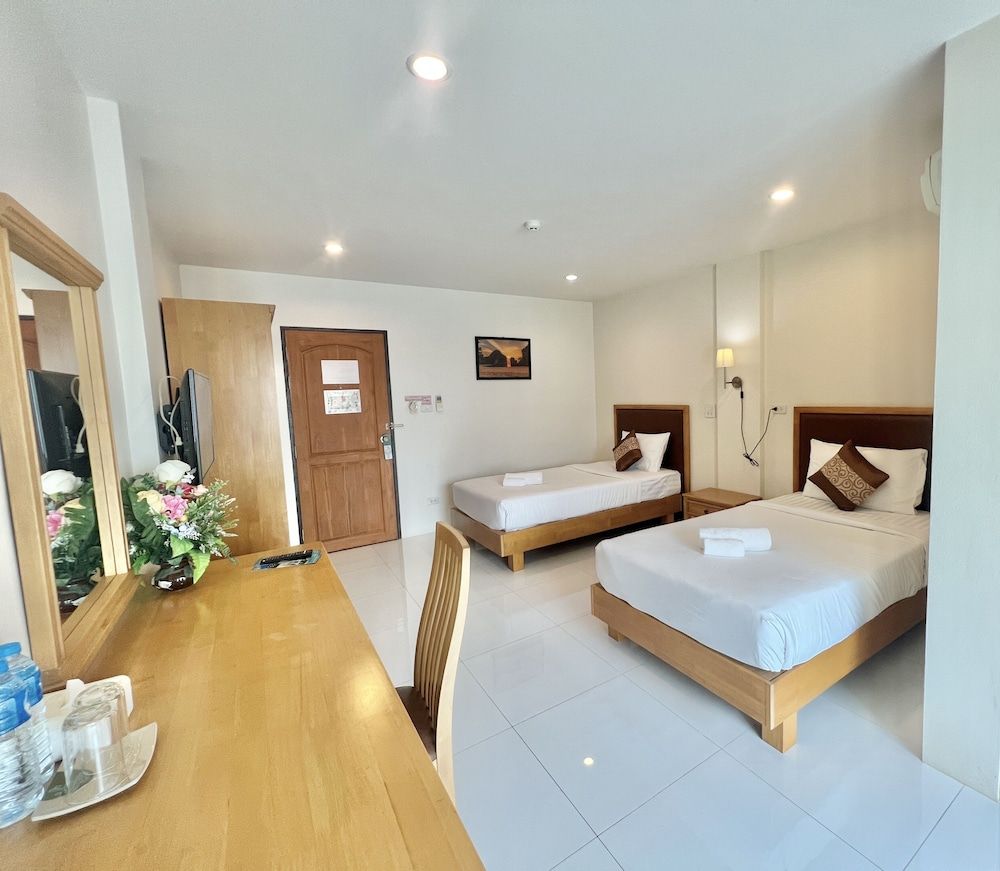 JS Residence Krabi Twin Bedded Room
