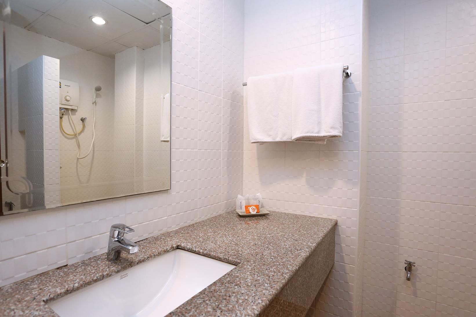 Pattra Mansion by AKSARA Collection Standard Double Room 3