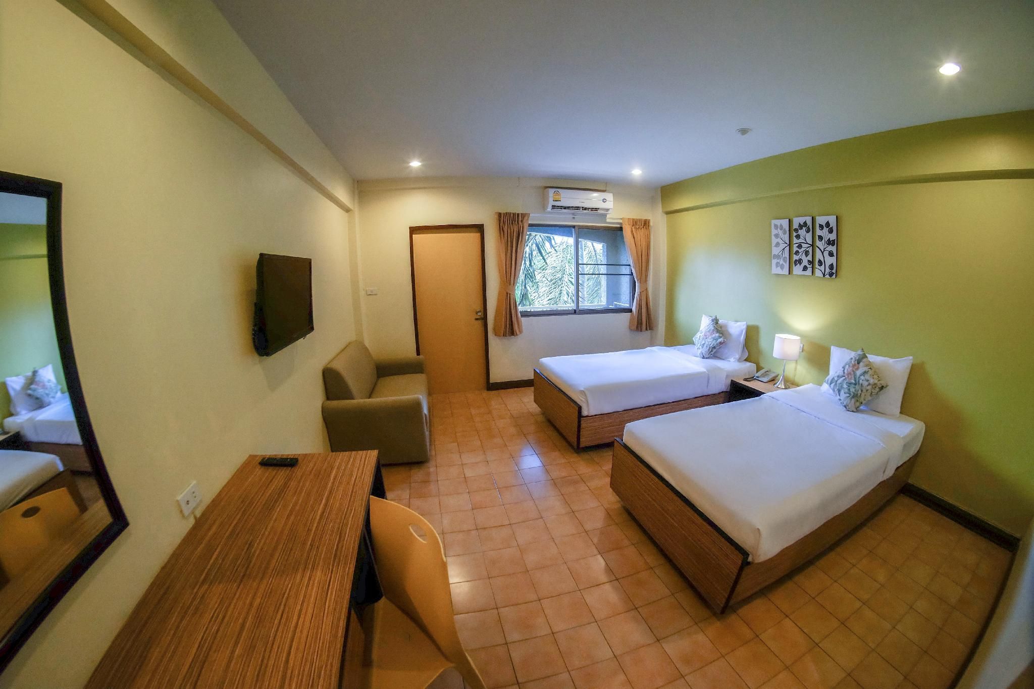Standard Twin Room