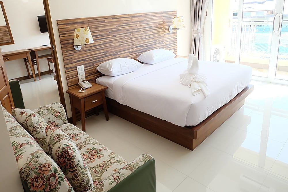 D Hotel Pattaya Standard Room 2