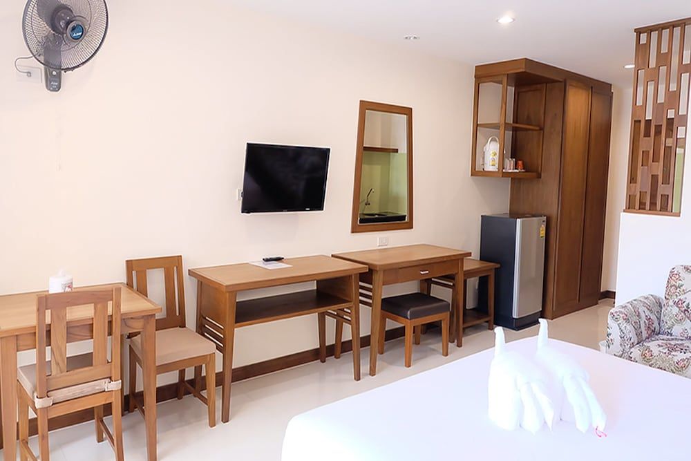 D Hotel Pattaya Standard Room 13