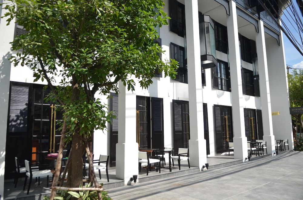 undefined Buri Siri Hotel 3