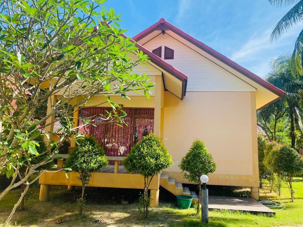 undefined Kaibae Hut Resort 9