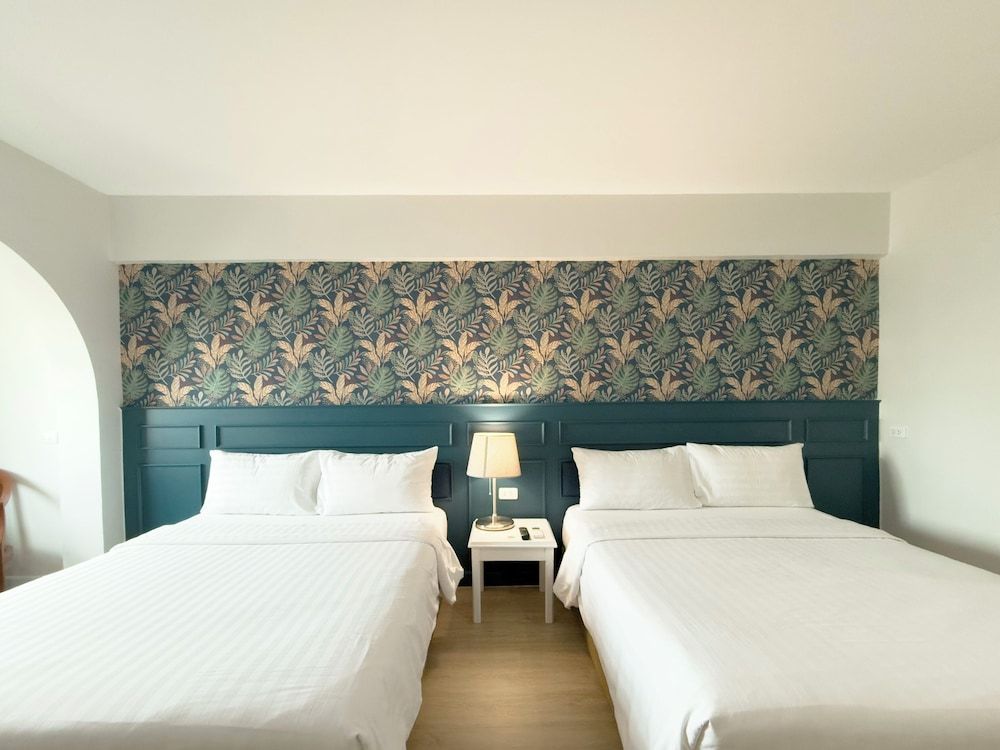 undefined Regent Ramkhamhaeng 3