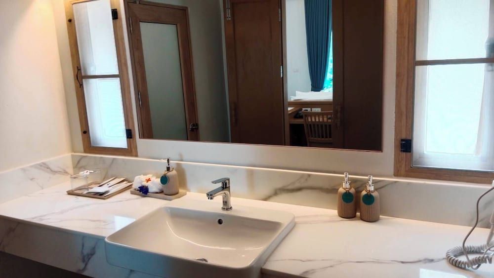 Koh Mook Sivalai Beach Resort Premier Double Room, 1 Bedroom, Patio 3