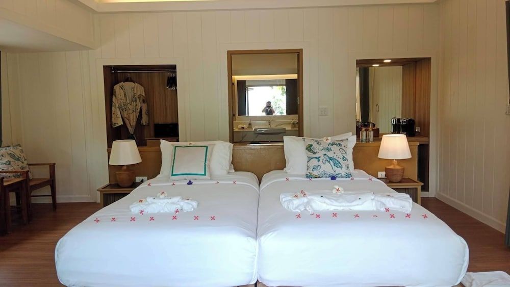 Koh Mook Sivalai Beach Resort Premier Double Room, 1 Bedroom, Patio 2